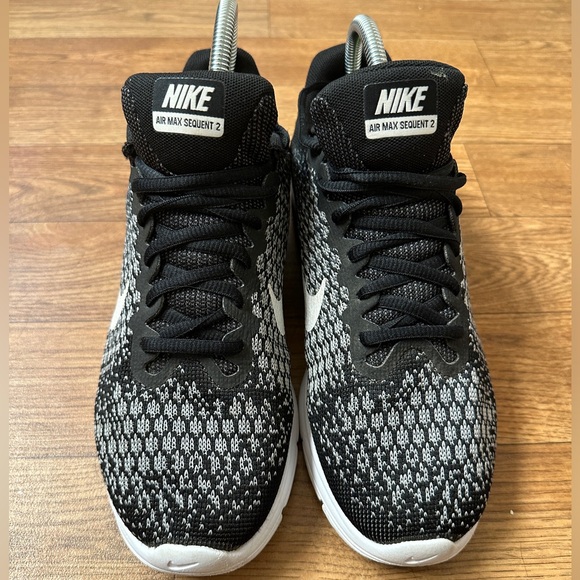 Women's Nike Air Max Sequent 2 Black/White/Grey Running Shoes US 8 - Comfy! - Picture 1 of 12